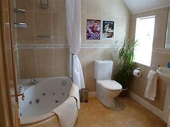 Grove House B And B Solihull Extérieur photo